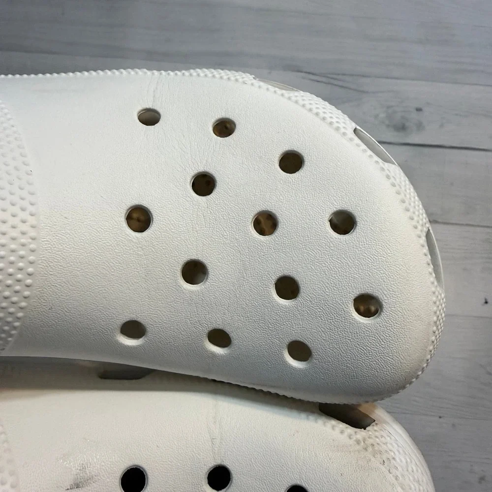 Crocs classic clogs shoes white‎ men 10 women's 12